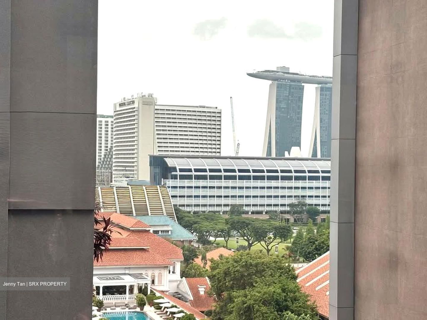 Odeon Towers (D7), Office #594026521
